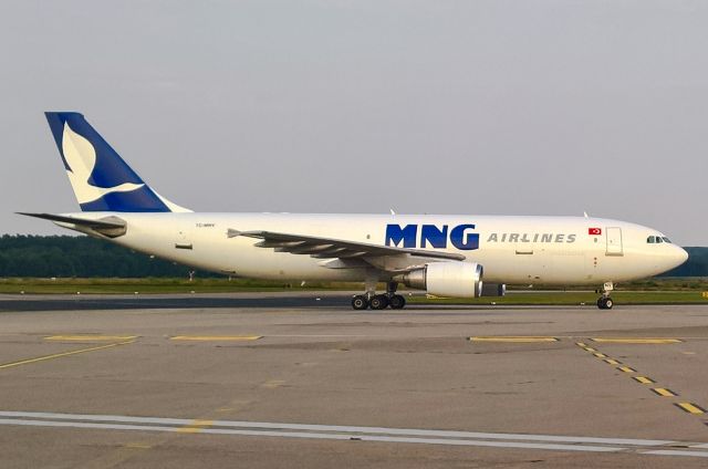 Airbus A300F4-600 (TC-MNV)