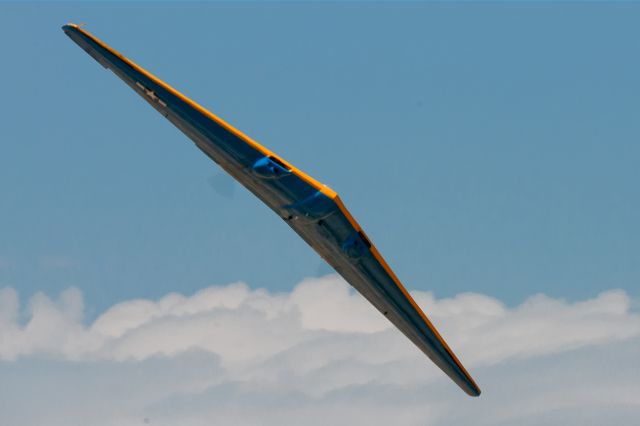 — — - N9MB FLYING WING