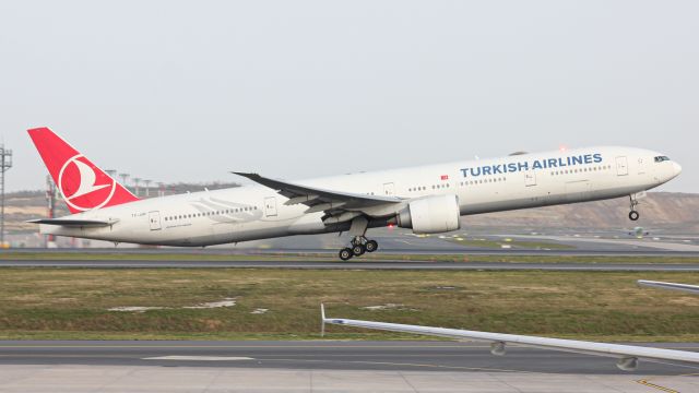 BOEING 777-300ER (TC-JJP) - TK7 IST-IAD