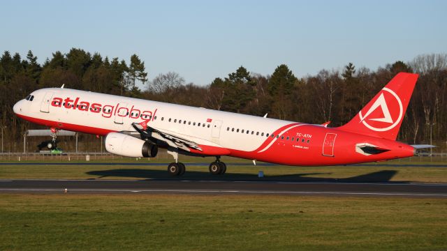 Airbus A321 (TC-ATH)