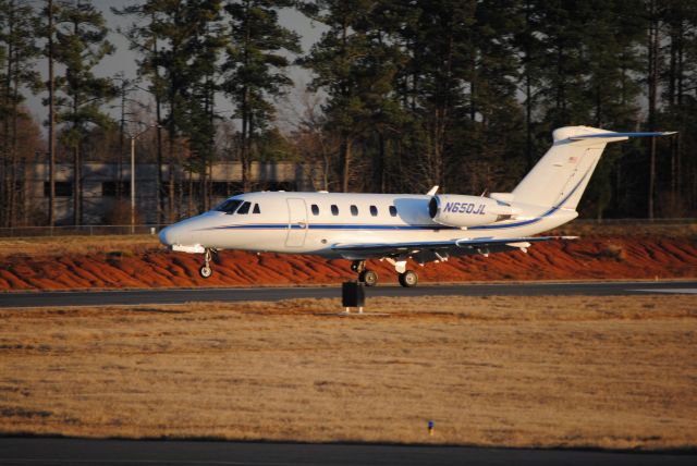 Cessna Citation III (N650JL) - Landing at Rock Hill - York County/Bryant Field