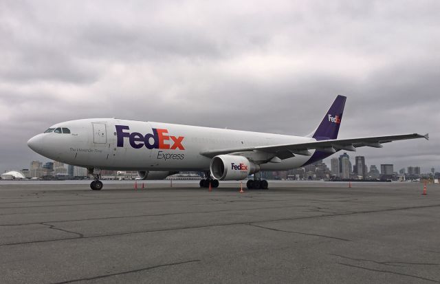 Airbus A300F4-600 (N726FD) - Wyatt - The World On Time
