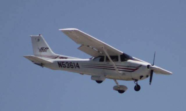 Cessna Skyhawk (N53614)