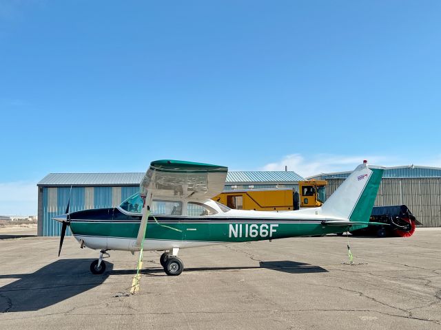 Cessna Skyhawk (N1166F) - N1166F - 1966 Cessna 172G