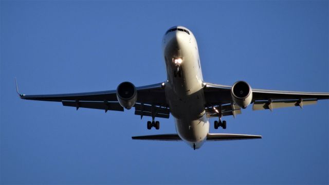 BOEING 767-300 — - UPS