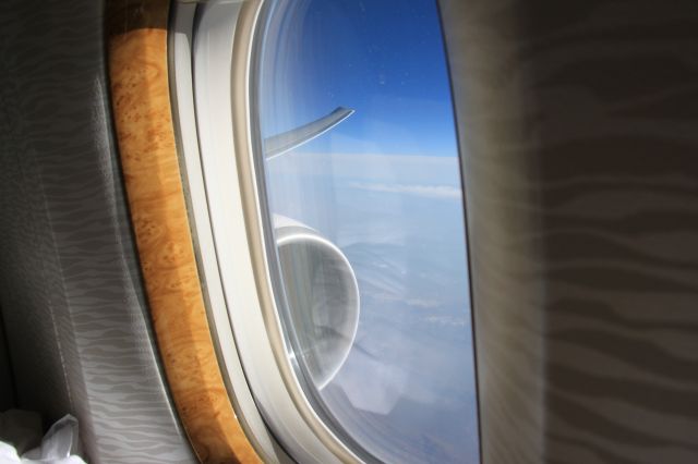 Boeing 777-200 —