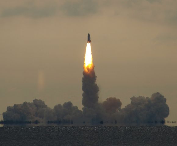 STS134 — - endeavor departing!