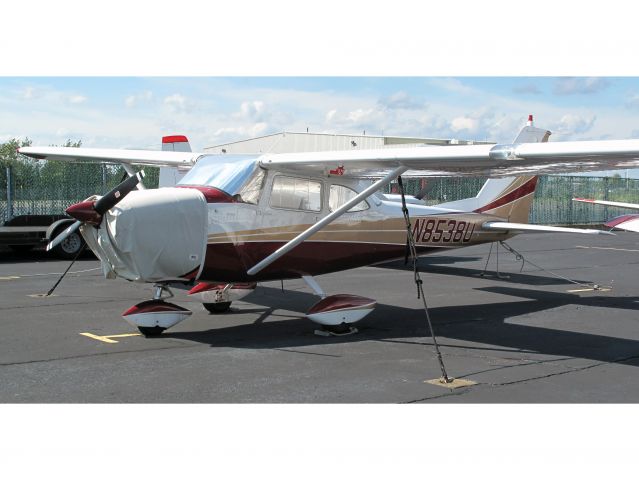 Cessna Skyhawk (N8538U) - Looks good!