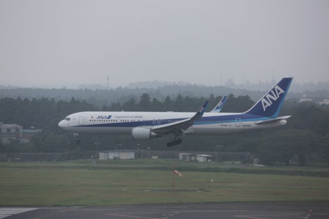 BOEING 767-300 (JA622A)