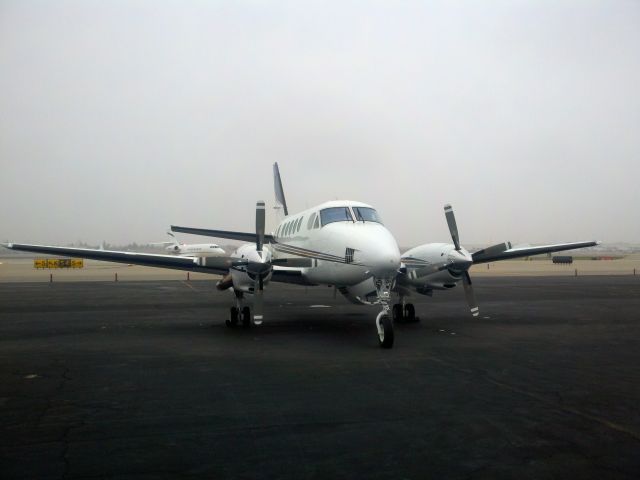 Beechcraft King Air 100 (N68MU)