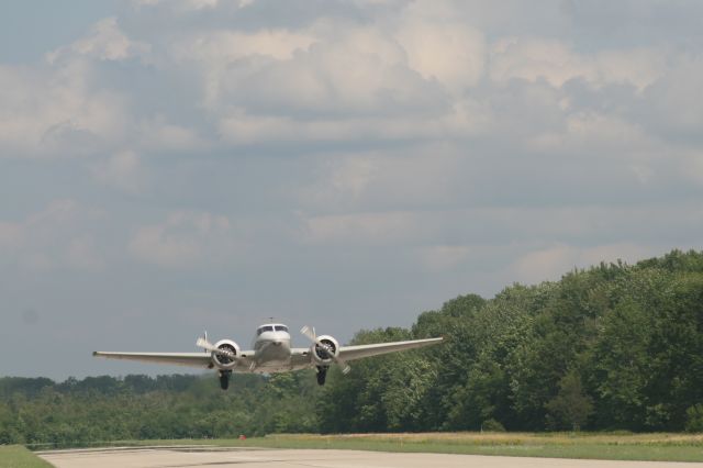 Beechcraft 18 (N30G)