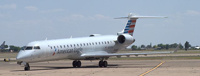 Canadair Regional Jet CRJ-700 (N718SK)