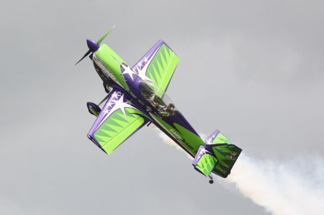 Experimental 100kts (N716GW) - Gary Ward performs in the MX-2 for the 2012 Florida International Airshow