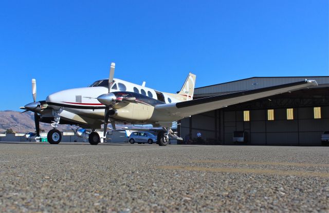 Beechcraft King Air 90 (N8096U)