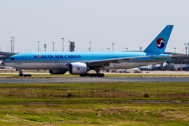 Boeing 777-200 (HL8005) - 10/10/2020