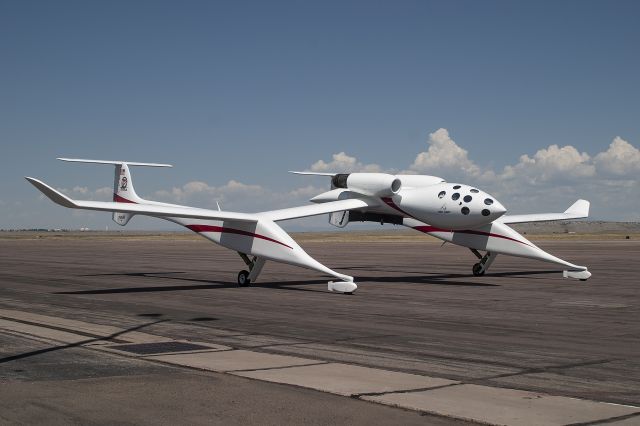 N318SL — - Scaled Composites Model 318 White Knight