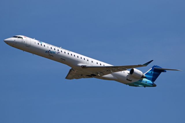 Bombardier CRJ-1000 (PK-GRO)