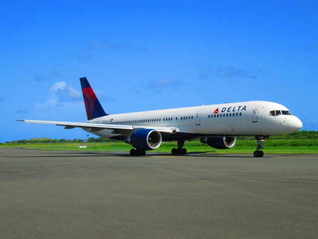 BOEING 767-300 (N635DL)