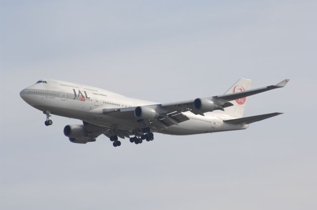 Boeing 747-400 (BON8085) - Final Approach to Narita Intl Airport R/W34L on 2007/1/1