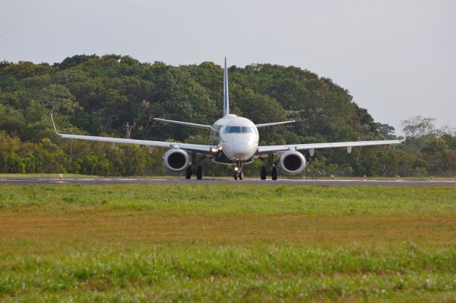 Embraer ERJ-190 (PR-AXB)