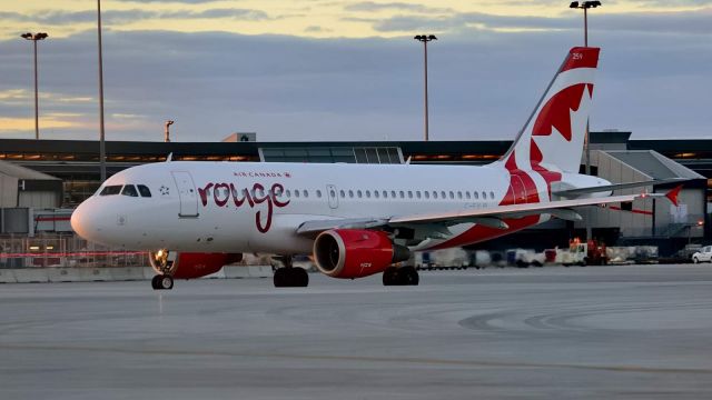 Airbus A319 (C-FYJP)