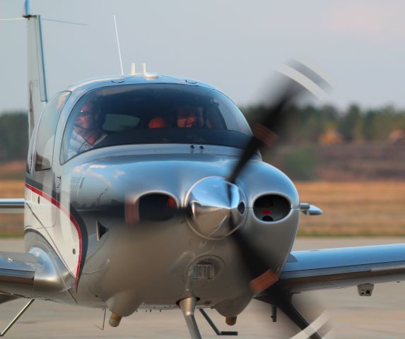 Cirrus SR-22 (N53CR)