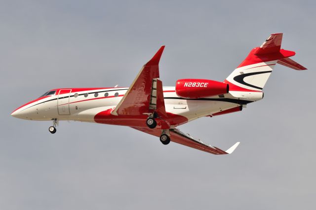 IAI Gulfstream G280 (N283CE) - Cummins Engines arriving 23-R on 02-28-2022. I managed to snag the entire Cummins fleet all arriving within 30 minutes of each other, including this one, their newest aircraft, N283CE with an updated paint scheme.