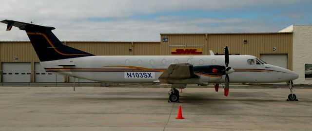 Beechcraft 1900 (N103SX)