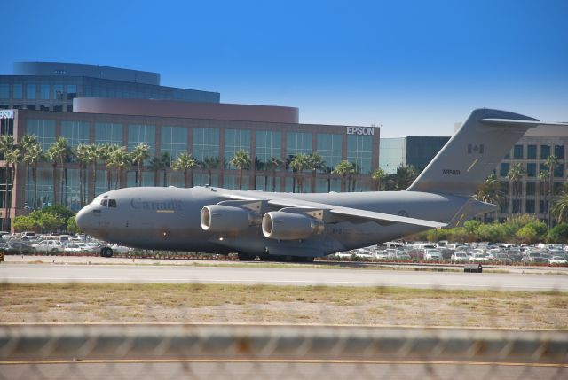 Boeing Globemaster III (N9500H) - Canadian C-17