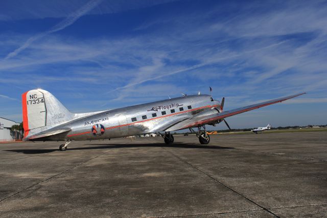 Douglas DC-3 (N17334) - a rel=nofollow href=http://www.carsplaneslandscapes.comwww.carsplaneslandscapes.com/a