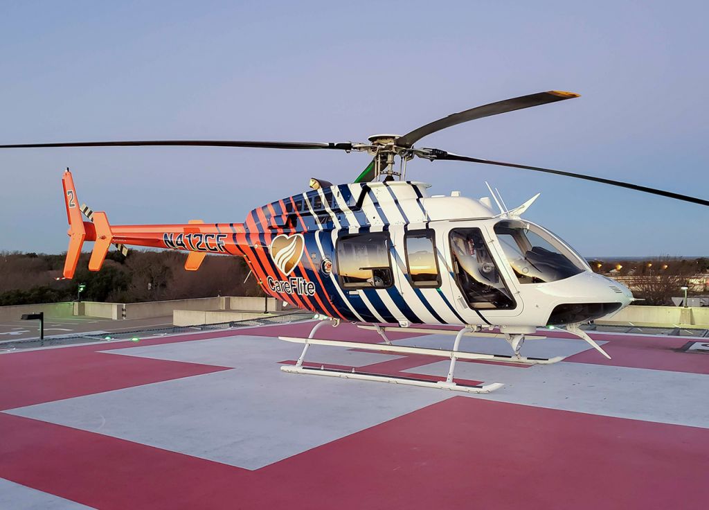 Bell 407 (N412CF)