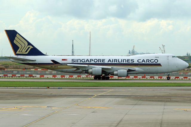 Boeing 747-200 (9V-SFO)