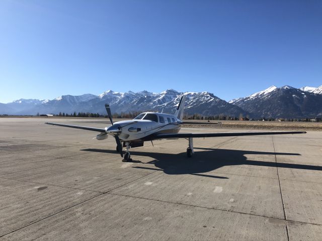 Piper Malibu Mirage (N77400)