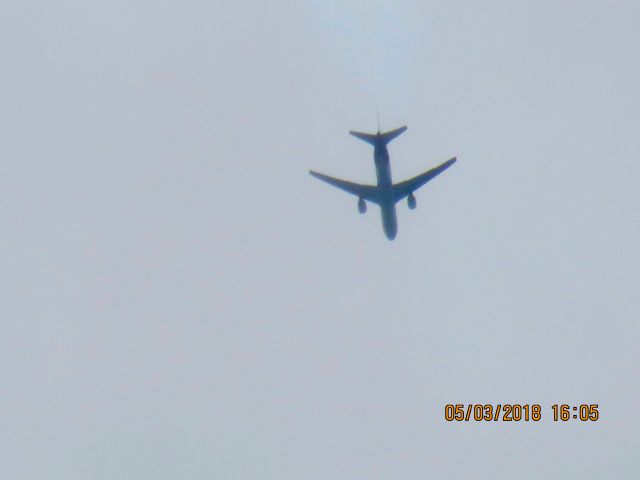 BOEING 767-300 (N155FE)