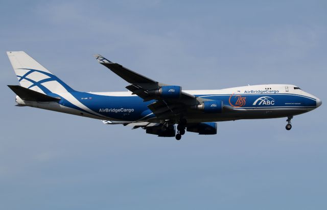 Boeing 747-400 (VP-BIM)