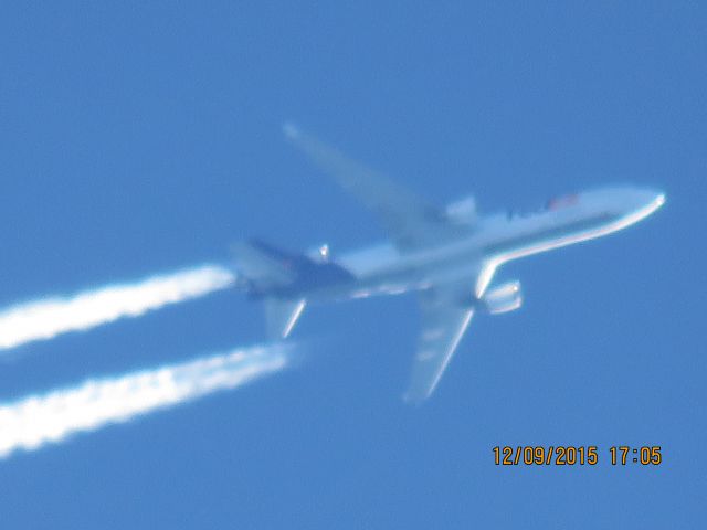 Boeing MD-11 (N615FE)