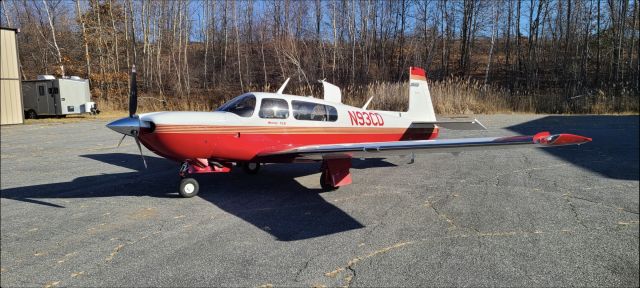 Mooney M-20 Turbo (N93CD) - The elegance of a Mooney Bravo is incomparable. 