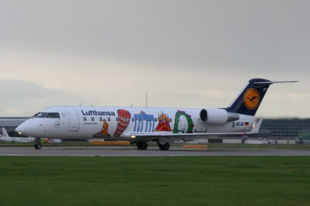 Canadair Regional Jet CRJ-100 (D-ACJH)