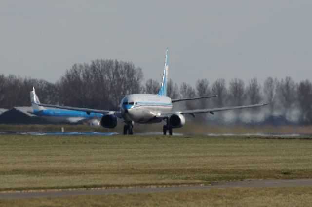 Boeing 737-700 (PH-BXA)