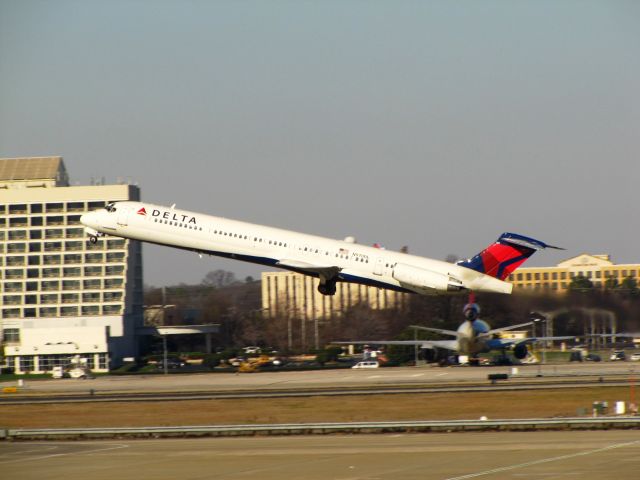 McDonnell Douglas MD-88 (N970DL)