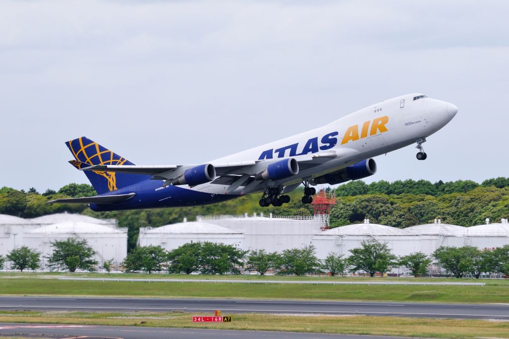 Boeing 747-400 (N498MC) - 2016/5/20