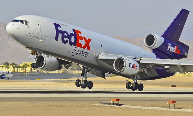 McDonnell Douglas DC-10 (N397FE) - N397FE FedEx Express Boeing MD-10-10F (cn 46631/210) "Cameron"  Ex Stefani...  Las Vegas - McCarran International (LAS / KLAS) USA - Nevada, August 16, 2012 Photo: Tomás Del Coro