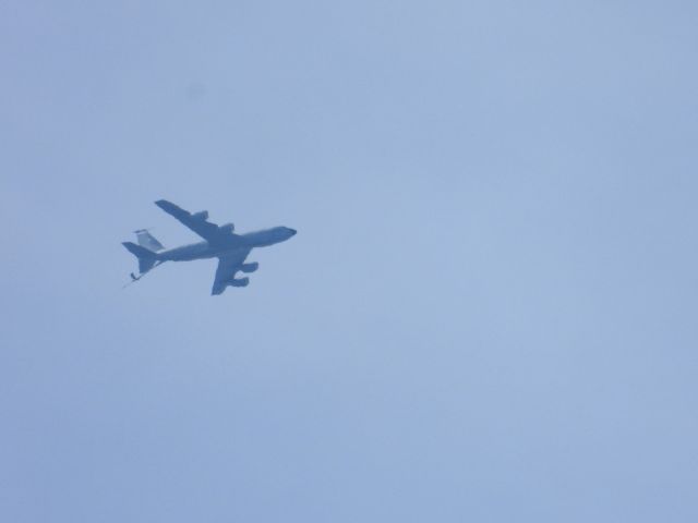 Boeing C-135FR Stratotanker (57-1453) - ALABAMA ANG ABOUT TO REFUEL 2 B-2'S ON THE 110 AIRIEL REFUELING TRACK. 10/12/21