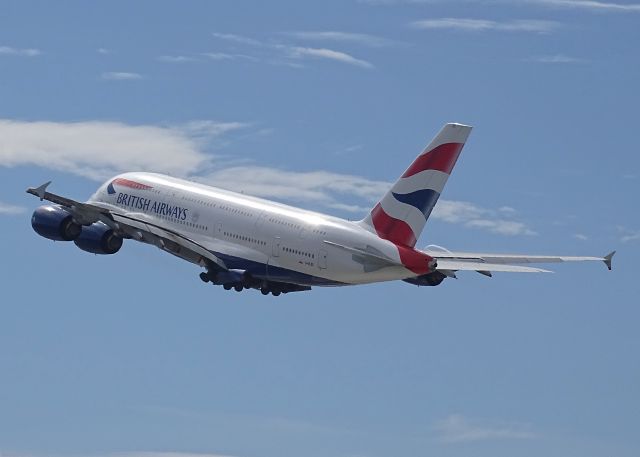 Airbus A380-800 (G-XLEC)