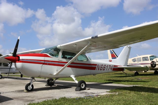 Cessna Skyhawk (N66174) - Trainer at American Flight Training, LLC.