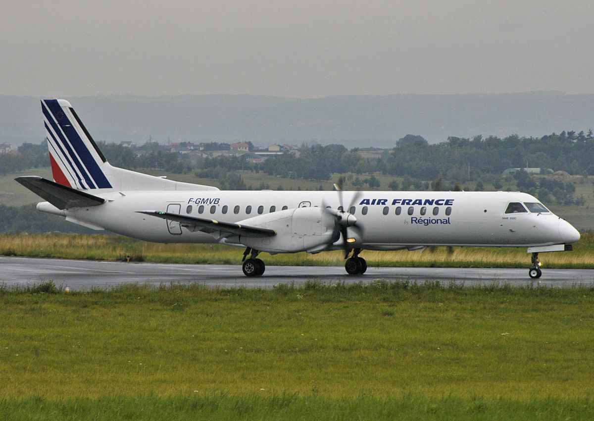F-GMVB — - Air France Regional - Saab 2000 C/N 2000-019 - at Metz - 2004-07-08.