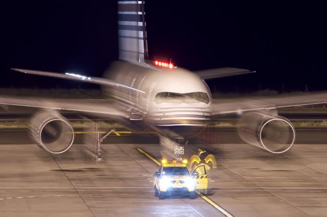 Boeing 757-200 (EC-ISY)