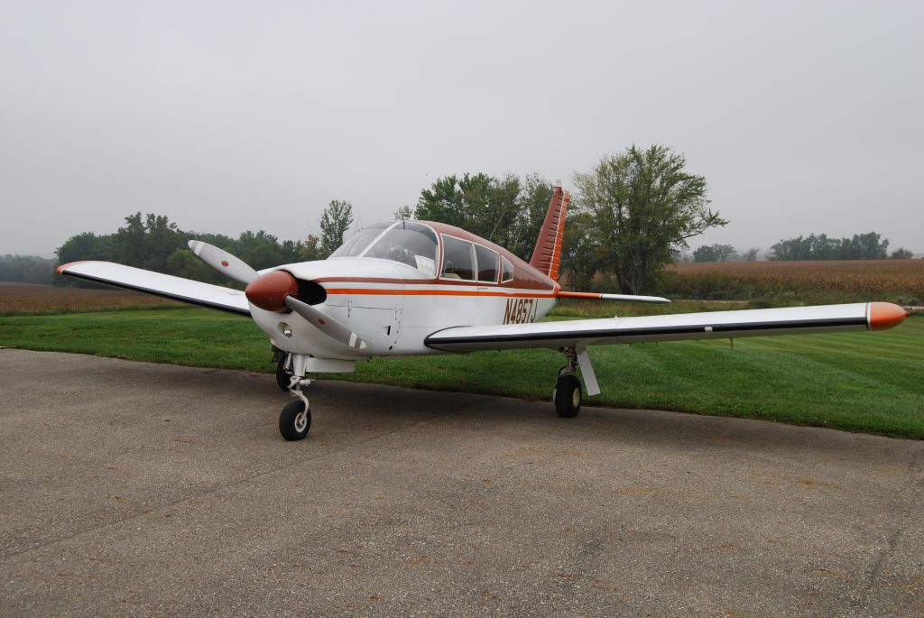 Piper Cherokee (N4857J)