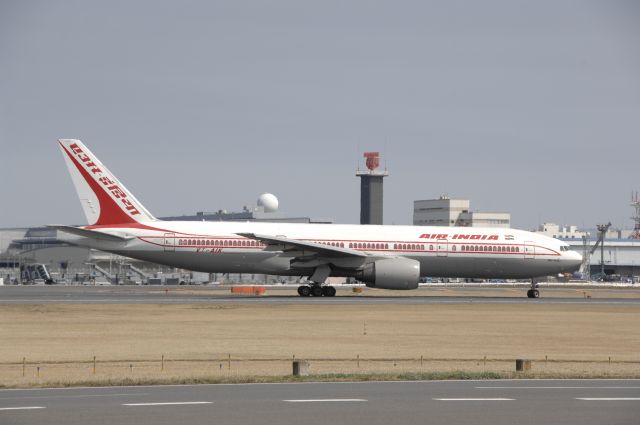 BOEING 777-300 (VT-AIL) - Departure at Narita Intl Airport 16R on 2009/3/21