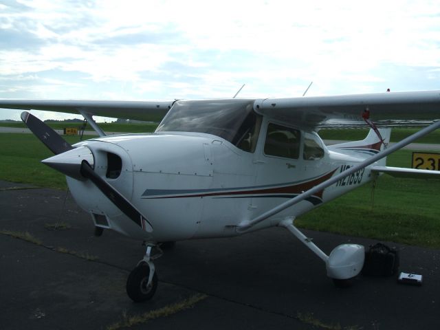 Cessna Skyhawk (N21693)